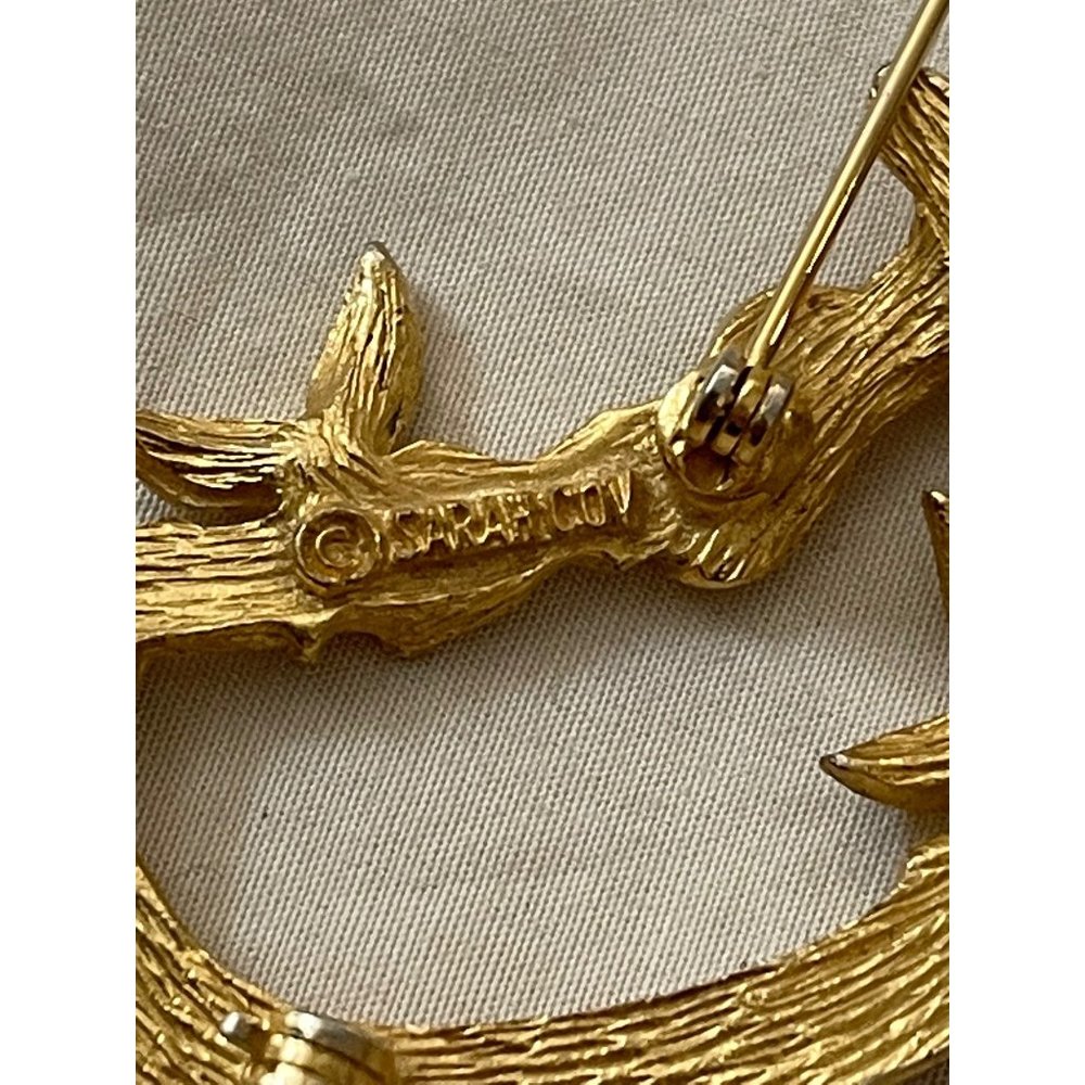 Sarah Coventry Vintage "D" Branches with leaves Design Brushed Gold Tone Brooch - Picture 9 of 12